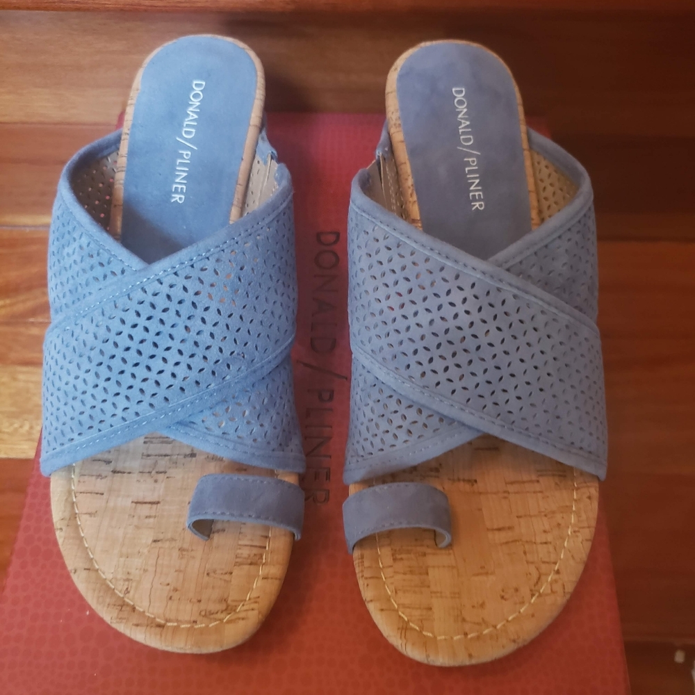 Donald PlinerSandals, Baby Blue, Size 9, never wor